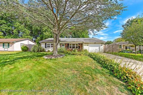 402 4th St, Waretown, NJ 08758 photo 3