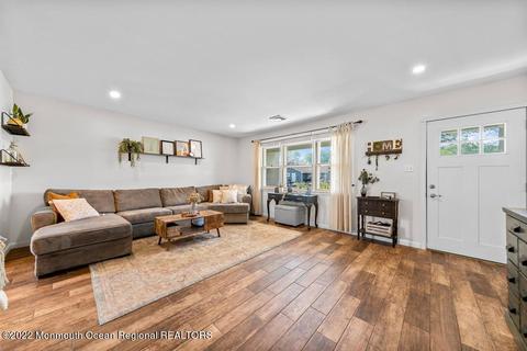 402 4th St, Waretown, NJ 08758 photo 8