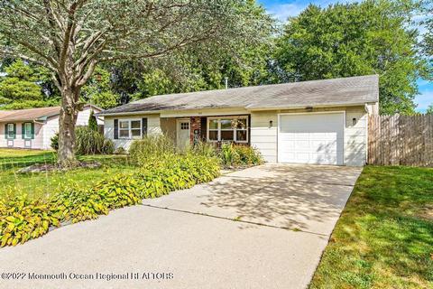 402 4th St, Waretown, NJ 08758 photo 2