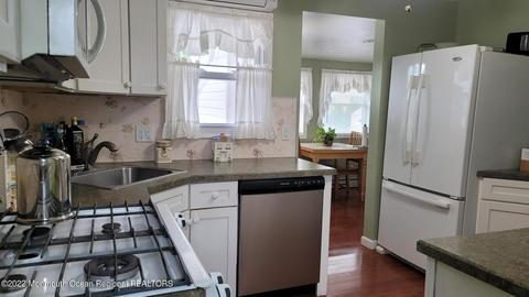 14 Riverview Dr, Brick, NJ 08723 photo 9