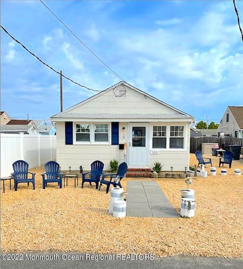 212 Dellmuth Ave, Seaside Heights, NJ 08751
