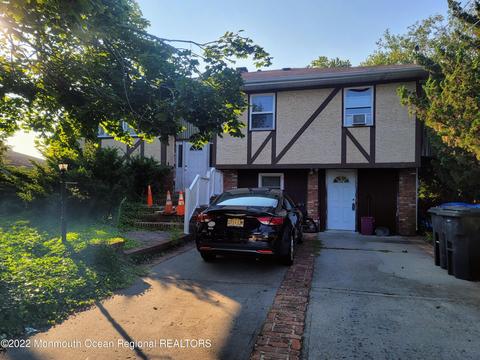 32 Sutton Pl, Toms River, NJ 08755