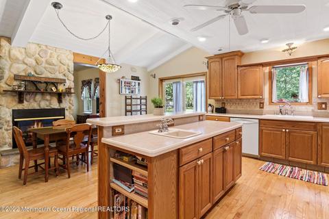 258 Clearstream Rd, Jackson, NJ 08527 photo 7