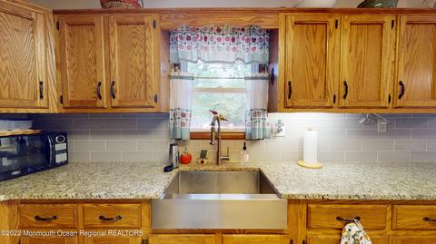 576 Whitecomb Ave, Jackson, NJ 08527 photo 4