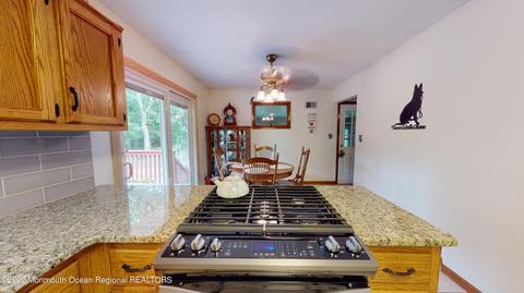 576 Whitecomb Ave, Jackson, NJ 08527 photo 5