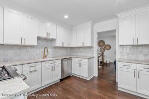 2 Eagle Hill Rd, Holmdel, NJ 07733 photo 17
