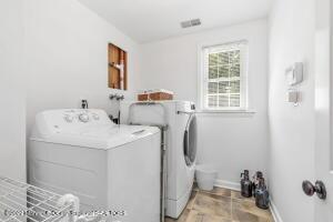2 Eagle Hill Rd, Holmdel, NJ 07733 photo 6