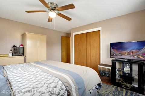 10 Bailey Pl, Sewaren, NJ 07077 photo 14