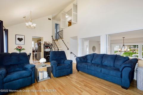 10 Bailey Pl, Sewaren, NJ 07077 photo 8