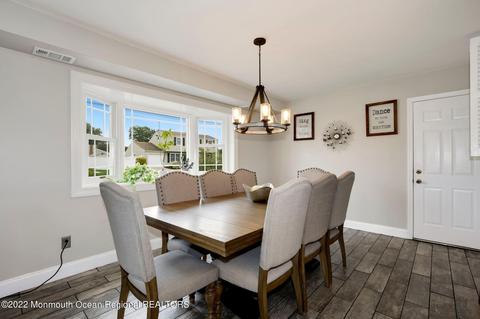 10 Bailey Pl, Sewaren, NJ 07077 photo 3