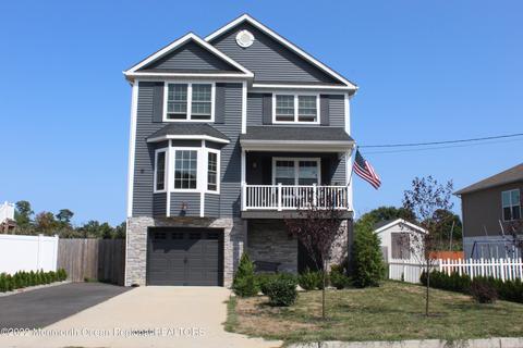 204 Ash St, Union Beach, NJ 07735