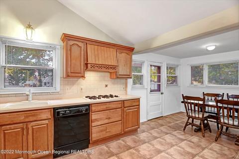 3 Elyar Ter, Middletown, NJ 07748 photo 19