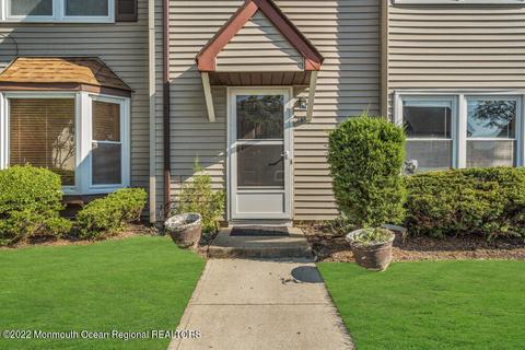 28 Forge Ct, Jackson, NJ 08527 photo 3