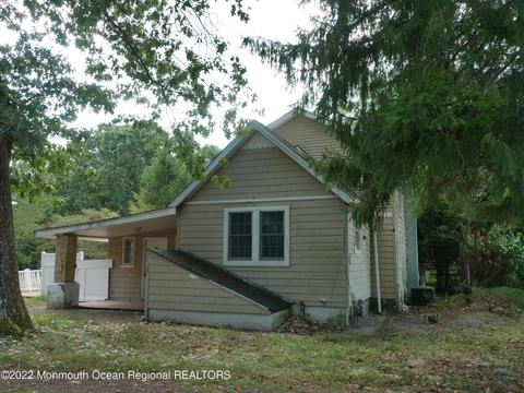 643 W Commodore Blvd, Jackson, NJ 08527 photo 2