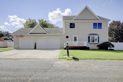 206 Walnut Dr, Brick, NJ 08724 photo 1