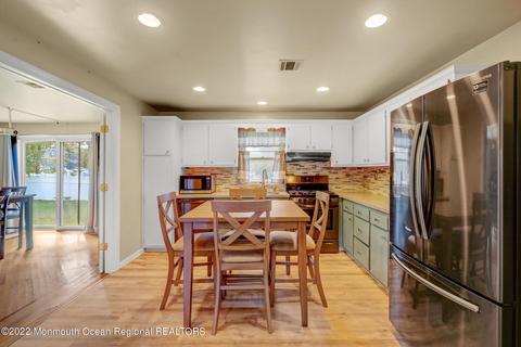 206 Walnut Dr, Brick, NJ 08724 photo 8