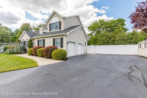 6 Tanner Ct, Brick, NJ 08724 photo 4