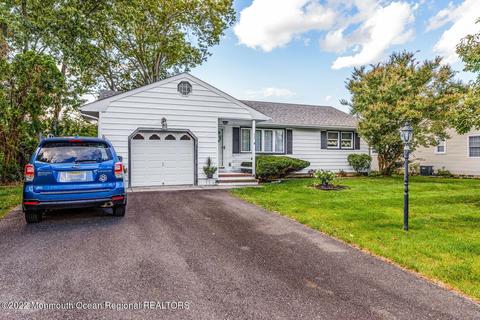 53 Crest Dr, Brick, NJ 08724 photo 16