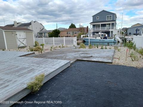 21 Commodore Dr, Brick, NJ 08723 photo 12