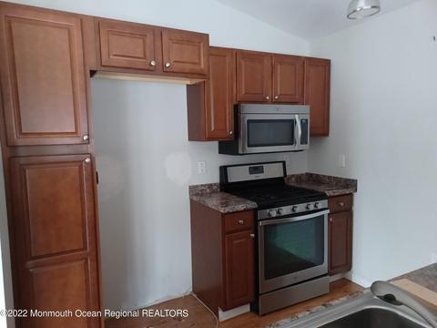 21 Commodore Dr, Brick, NJ 08723 photo 8