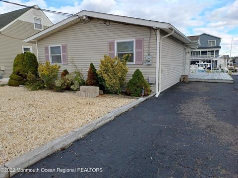 21 Commodore Dr, Brick, NJ 08723 photo 1