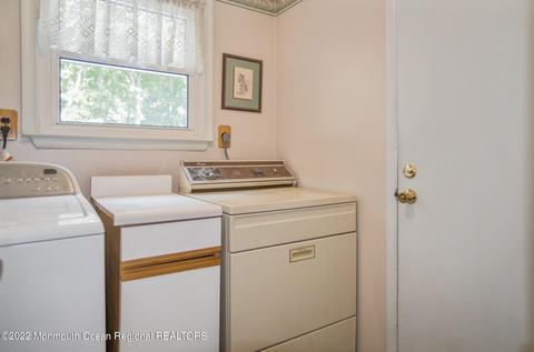 5 Feathertree Ct, Howell, NJ 07731 photo 14