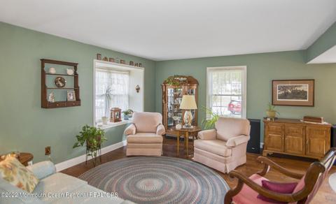 5 Feathertree Ct, Howell, NJ 07731 photo 10