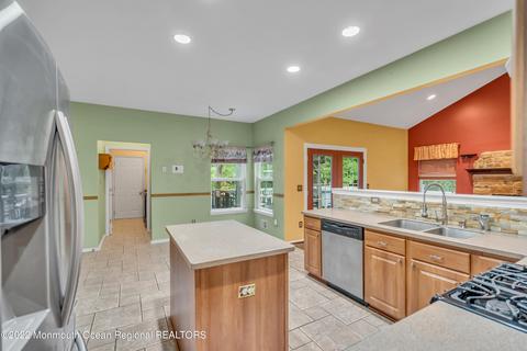 16 Cardinal Dr, Jackson, NJ 08527 photo 12