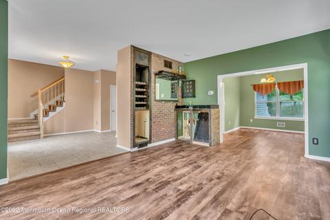 16 Cardinal Dr, Jackson, NJ 08527 photo 3