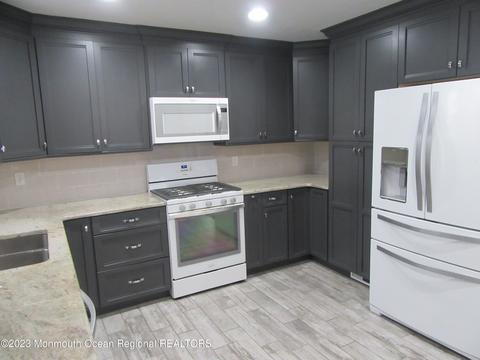 93 Pendleton Pl, Old Bridge, NJ 08857 photo 3
