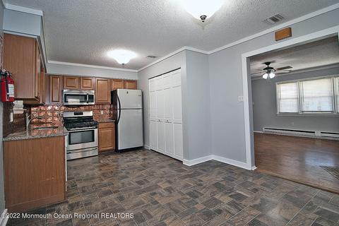 7 Oneida Ave, Waretown, NJ 08758 photo 5
