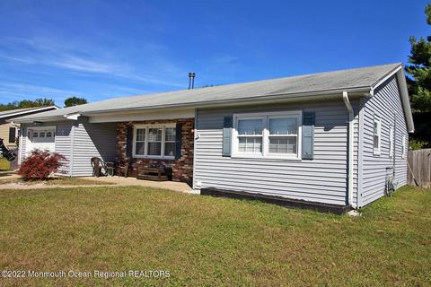 7 Oneida Ave, Waretown, NJ 08758 photo 2