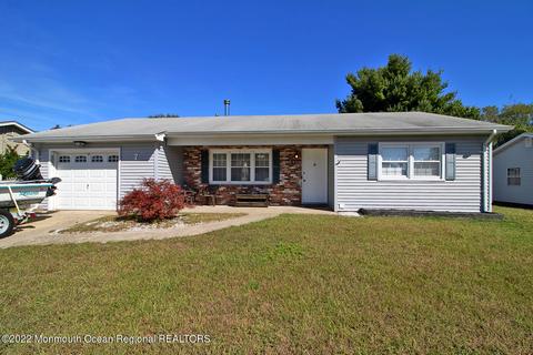 7 Oneida Ave, Waretown, NJ 08758 photo 1