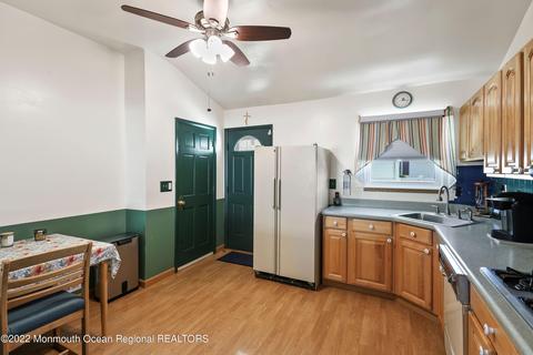 12 Boulevard, Keyport, NJ 07735 photo 7