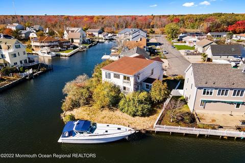 224 Redwood Dr, Bayville, NJ 08721