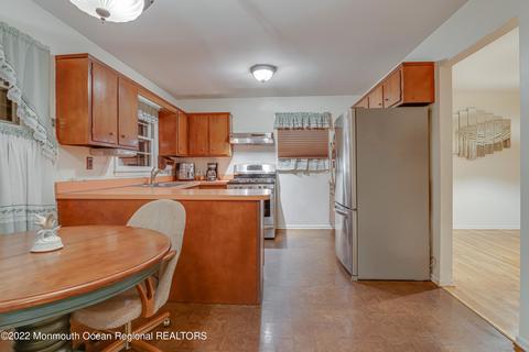 32 Herb Rd, Middletown, NJ 07748 photo 12