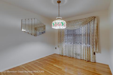 32 Herb Rd, Middletown, NJ 07748 photo 9