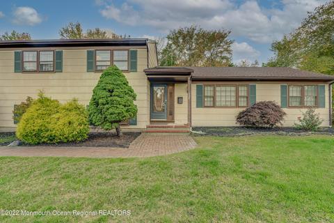 32 Herb Rd, Middletown, NJ 07748 photo 3