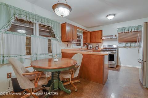 32 Herb Rd, Middletown, NJ 07748 photo 13