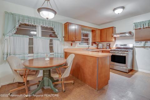 32 Herb Rd, Middletown, NJ 07748 photo 14