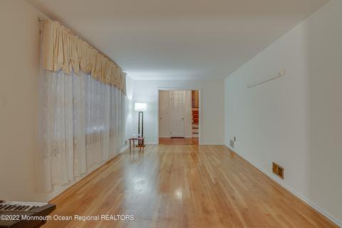 32 Herb Rd, Middletown, NJ 07748 photo 7