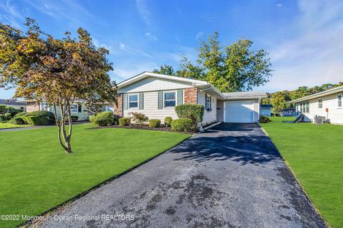 89 Blake Cir, Brick, NJ 08724 photo 3