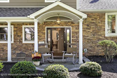 78 Fairview Rd, Clark, NJ 07066 photo 4