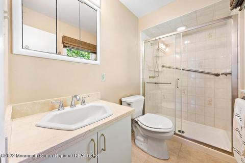 78 Fairview Rd, Clark, NJ 07066 photo 20
