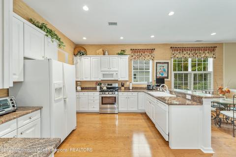 32 Spencer Dr, Jackson, NJ 08527 photo 16