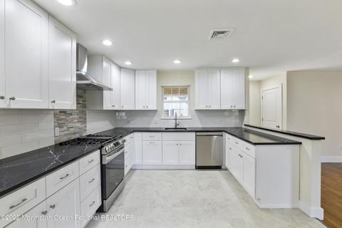 5 Weldon Rd, Matawan, NJ 07747 photo 11