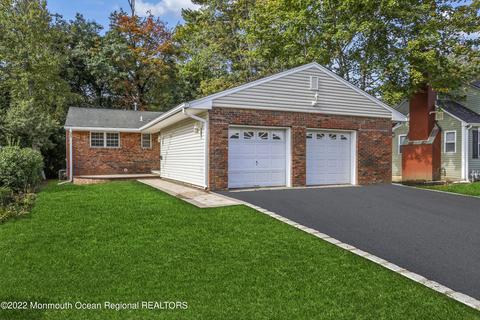 5 Weldon Rd, Matawan, NJ 07747 photo 1