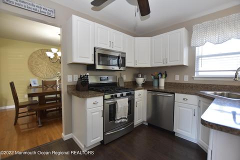51 Red Maple Dr, Brick, NJ 08724 photo 13