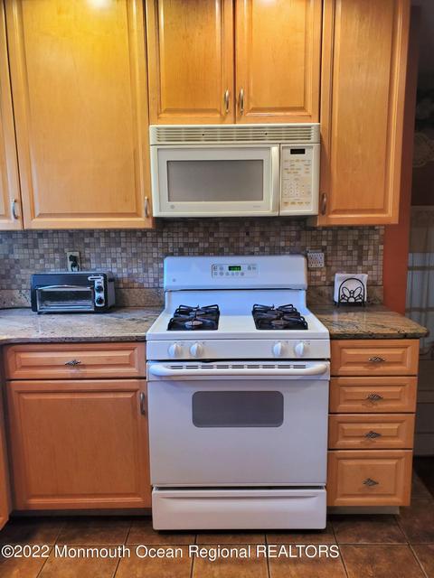 55 Farmbrook Dr, Old Bridge, NJ 08857 photo 10