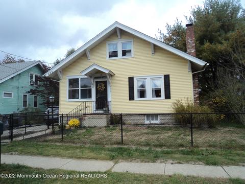 219 Church St, Lakehurst, NJ 08733